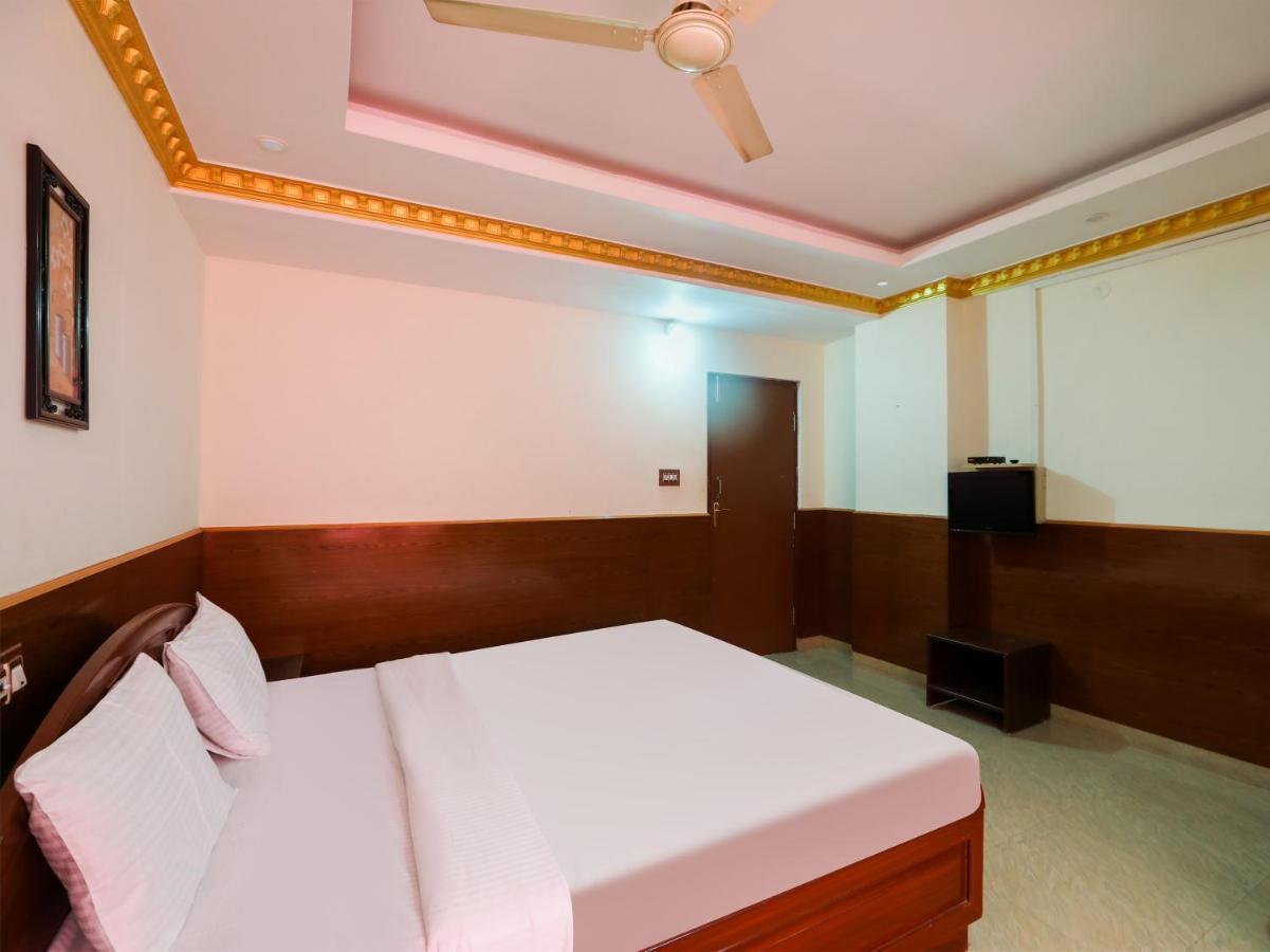 Capital O 84002 Hotel Top In Town President Kushalnagar Exterior photo